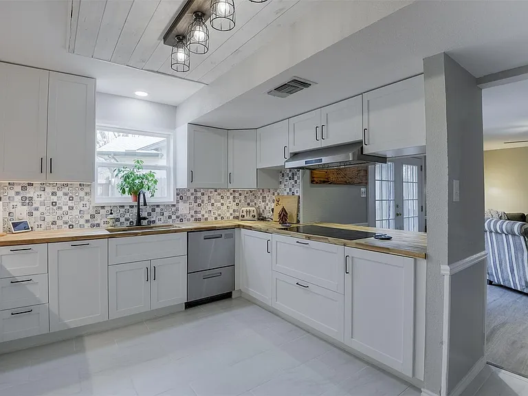 2205 Prestonwood Dr — Photo 12