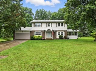 1085 Lewis Rd, Mansfield, OH 44903