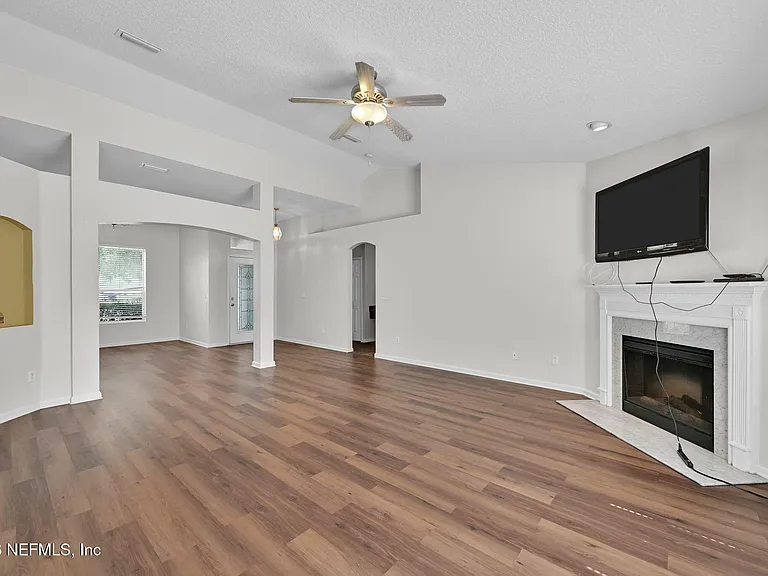 10810 Stanton Hills Dr E — Photo 12