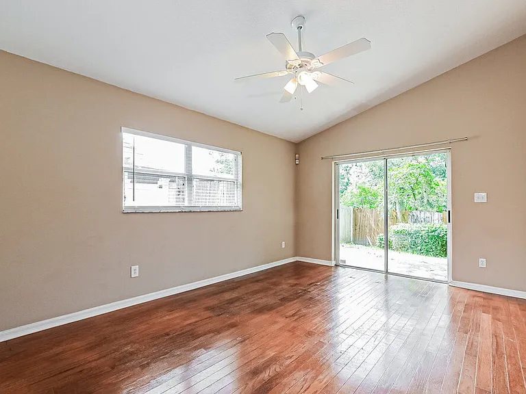 10129 Dean Point Pl — Photo 3