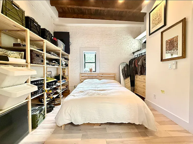 169 7th Ave #2L — Photo 4