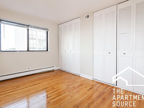 5th image of 5917 N Kenmore Ave #F529