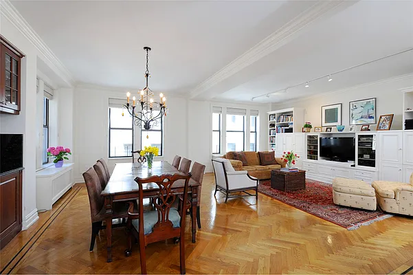 Sold by Douglas Elliman | media 22