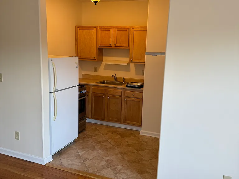 4 Provost Sq #6 — Photo 5