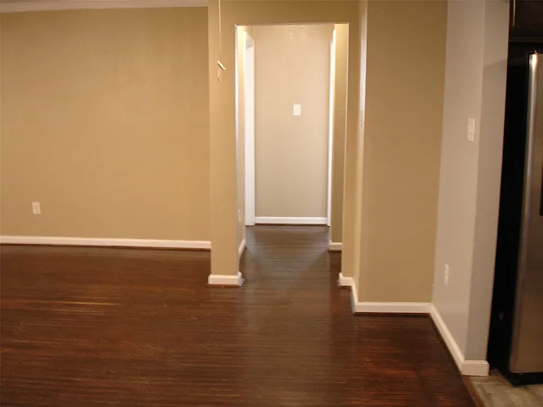 1134 Hahlo St — Photo 11