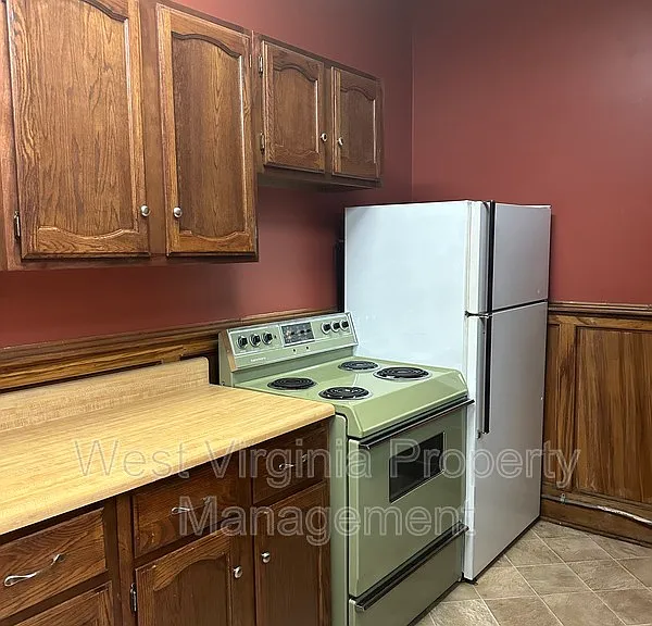 221 Temple St #2 — Photo 4