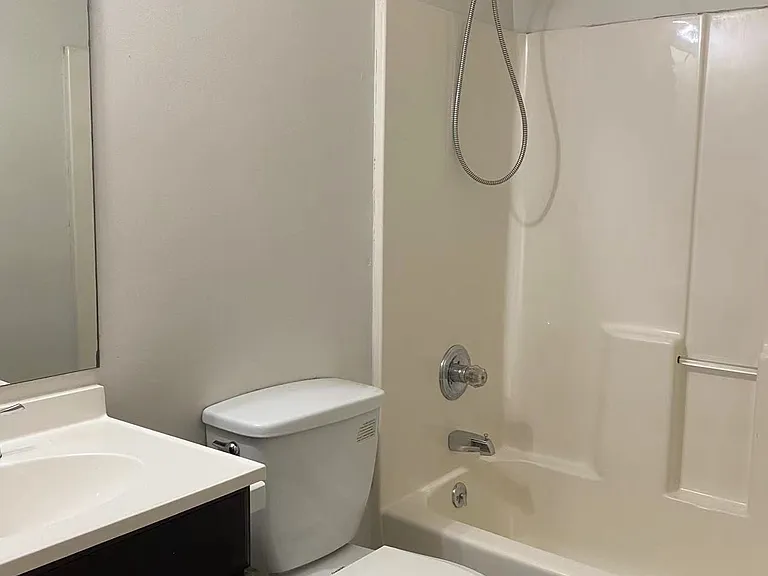 1835 Cottingham Ct — Photo 10