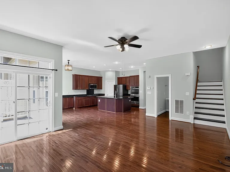 43278 Sunderleigh Sq — Photo 6