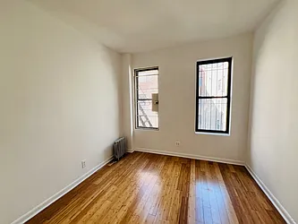 Rented by Mann Maurice A