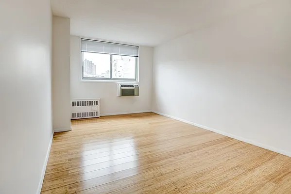 Rented by Pinnacle City Living | media 51