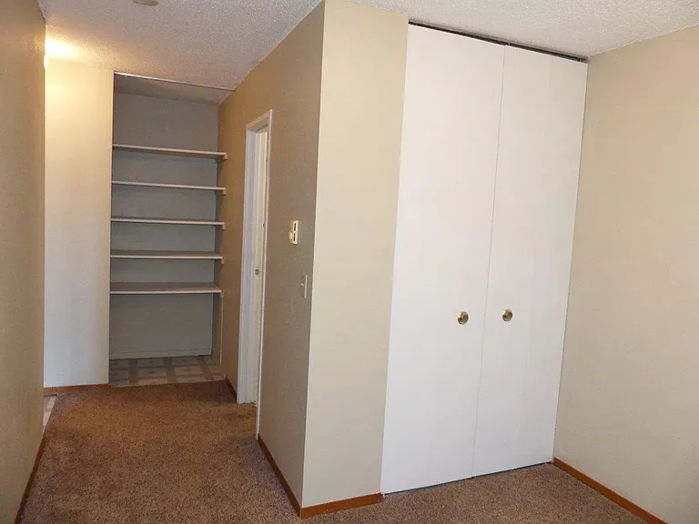 Hill Center Apartments — Photo 13
