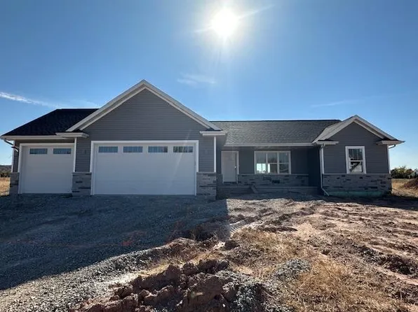 N8079 Blue Heron Cir, Sherwood, WI 54169