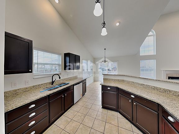 5th image of 1130 Mastell Dr