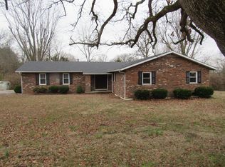 901 W Route 142, Dahlgren, IL 62828