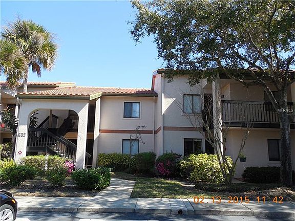 2nd image of 609 Gallery Dr APT 4