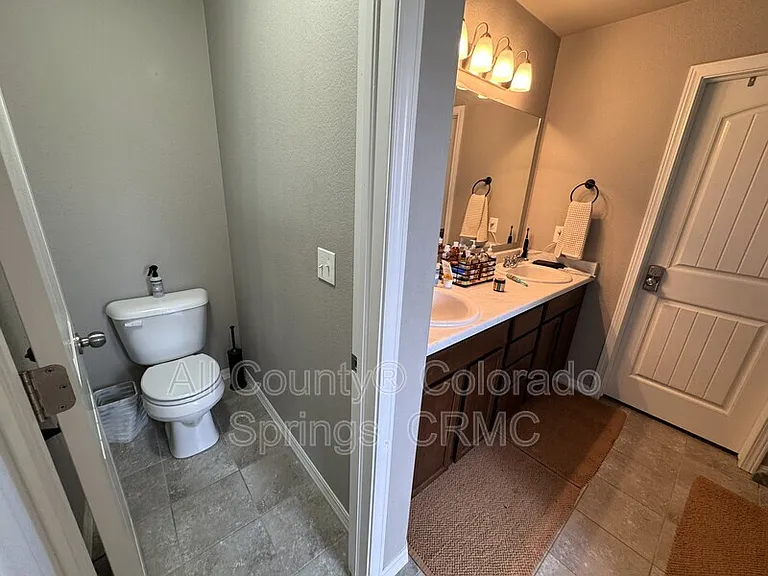 10807 Hidden Prairie Pkwy — Photo 24