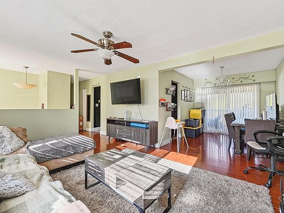 5th image of 2068 Ridgeway St