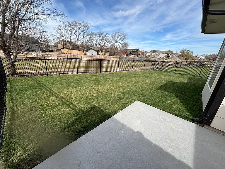 5249 S Chase Ave — Photo 19