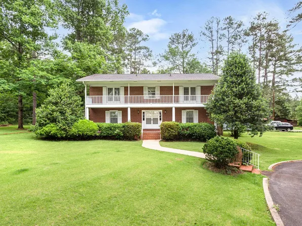 217 Honeysuckle Trl, Anniston, AL 36207