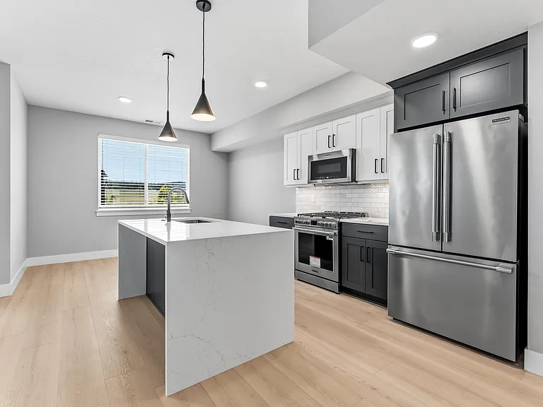16457 NW Liberty St #1 — Photo 8