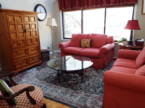 1 Daisy Ln, Ridgefield, CT 06877