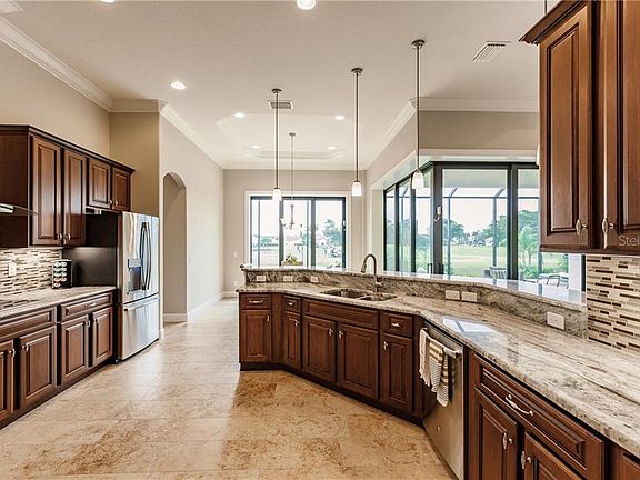 2nd image of 3673 Bal Harbor Blvd