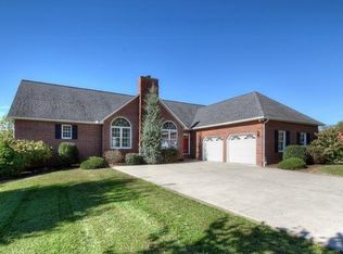 401 Caribou Ct, Church Hill, TN 37642