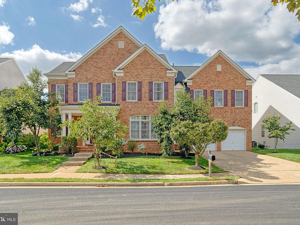 1st image of 11837 Robertson Farm Cir