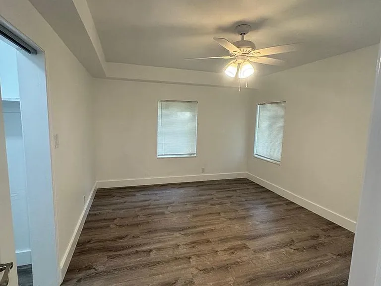 350 SW 15th Rd — Photo 9