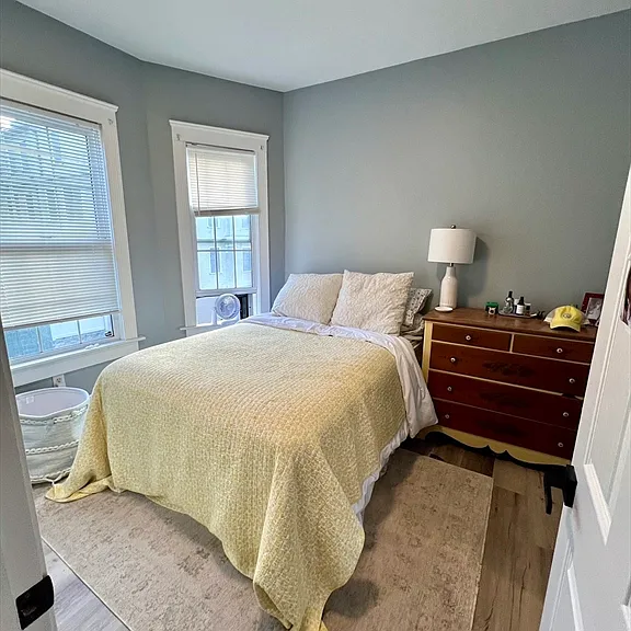 242 W 3rd St #2 — Photo 13