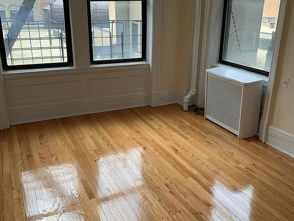 2nd image of 220 W 98th St APT 8H
