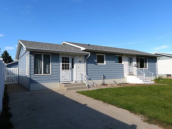 3rd image of 911 8th Ave SE