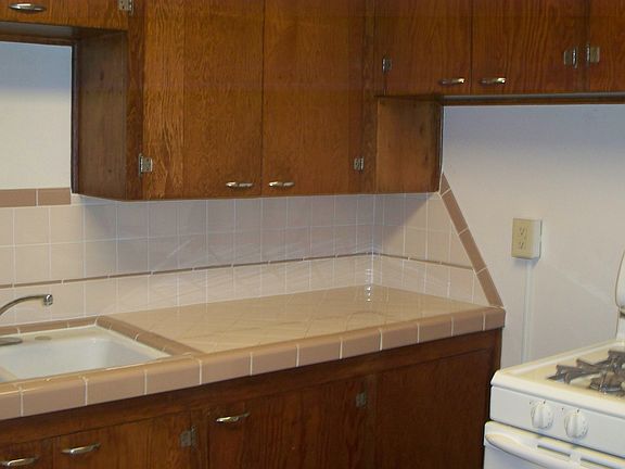 4th image of 2913 N Piedras St #2