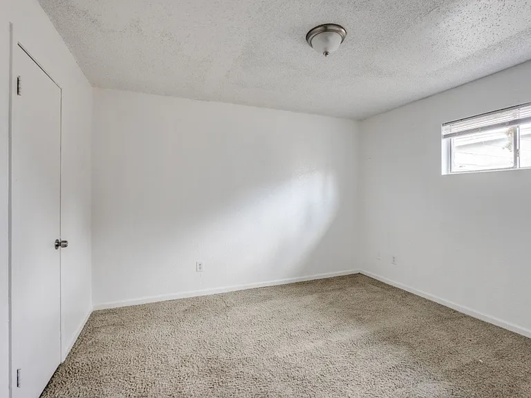 1711 Wichita St — Photo 7