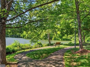 2857 Yarling Ct, Falls Church, VA 22042