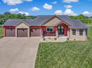 703 Pheasant Run, Waterloo, IL 62298