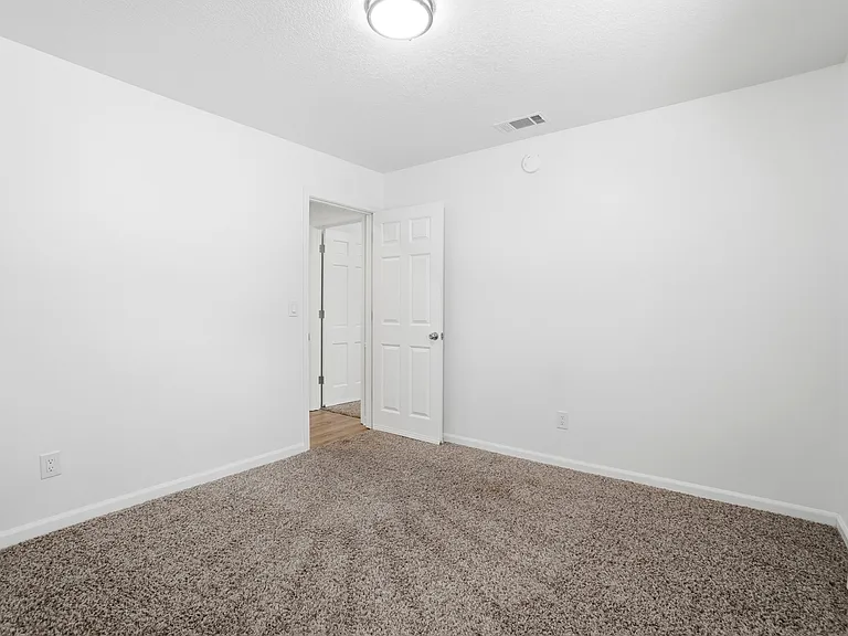 7214 Winnebago Dr — Photo 28