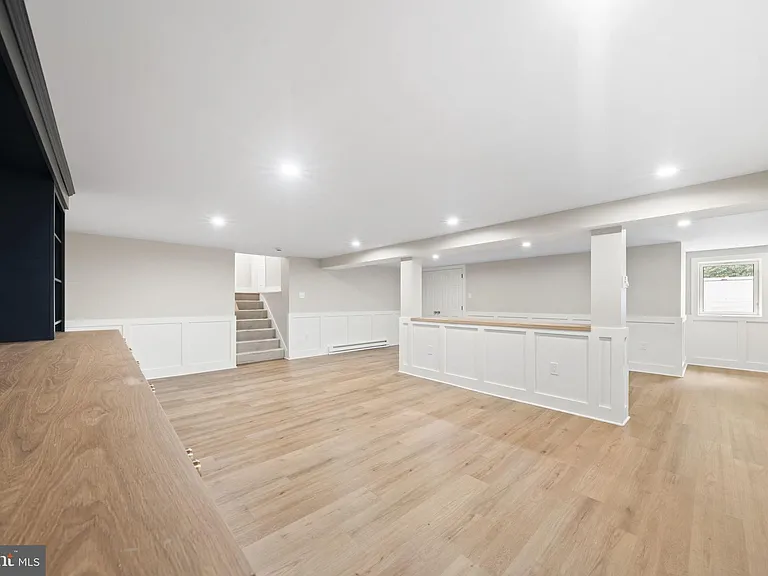 1026 Waltham Rd — Photo 30