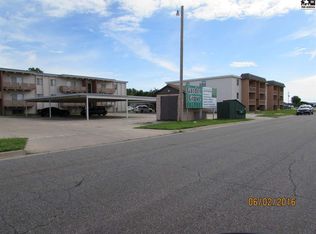 904 30th Ter, Hutchinson, KS 67502
