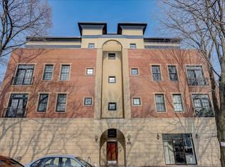 2400 W Warner Ave UNIT 3E, Chicago, IL 60618
