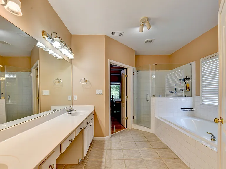 1712 Chattakay Ln — Photo 35