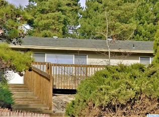 132 Thill Ave, Sunnyside, WA