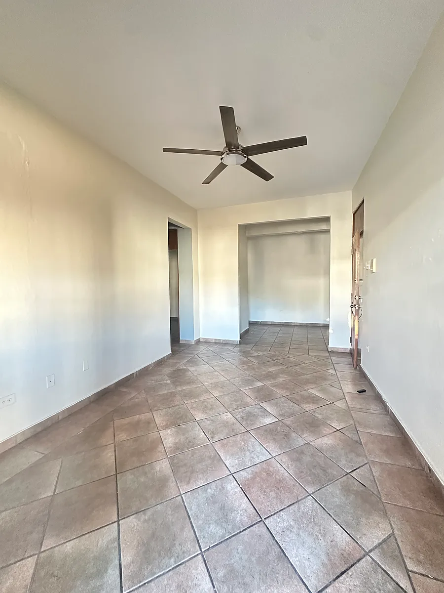 Building Photo - 752 Avelino Vicente #B2