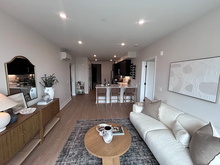 401 Grand Ave W #407 — Photo 5