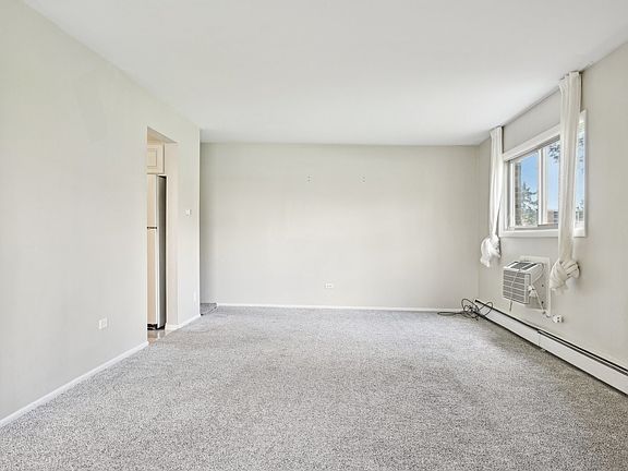 4th image of 1320 Lore Ln #113