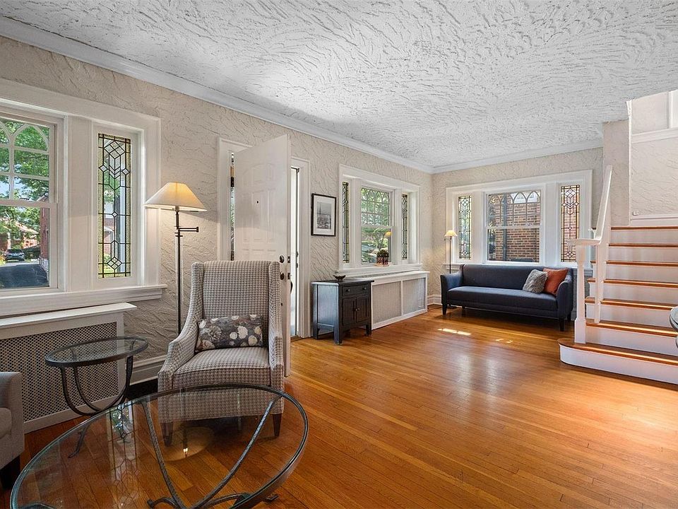 7232 Northmoor Dr, Saint Louis, MO 63105 Zillow