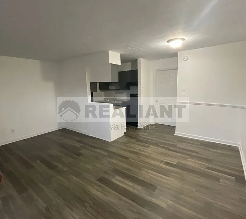2021 Cambridge Dr #31