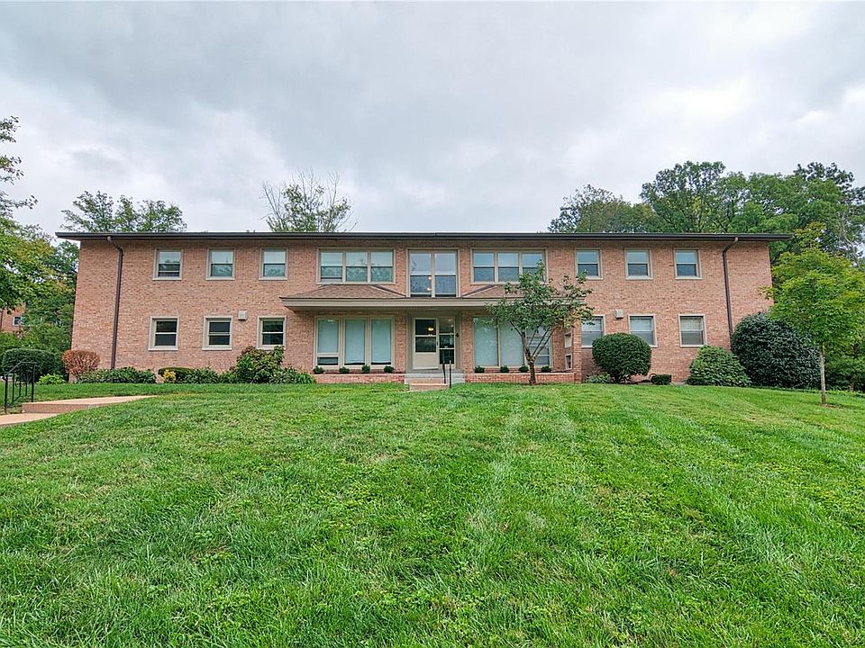 1st image of 4 Delcrest Ct APT 204