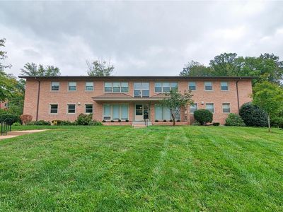 4 Delcrest Ct APT 204, Saint Louis, MO, 63124