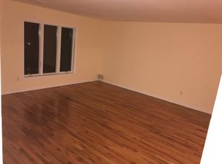 182 1st St, Yonkers, NY 10704